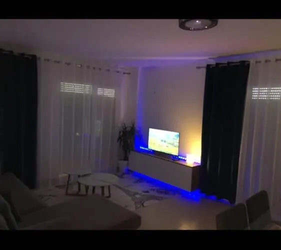 Apartmán 5 Maj, Tirana